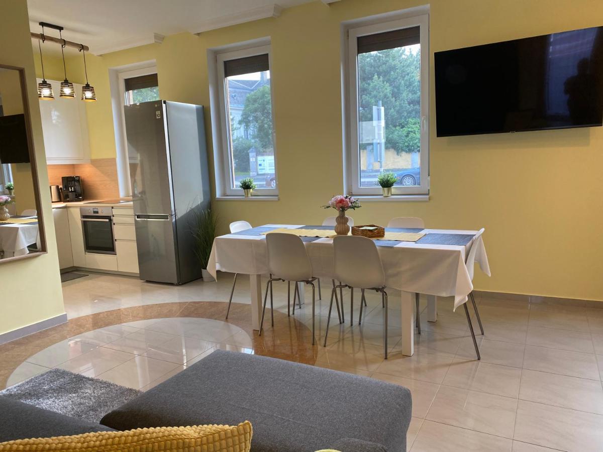 Nest1 Apartments Keszthely Esterno foto