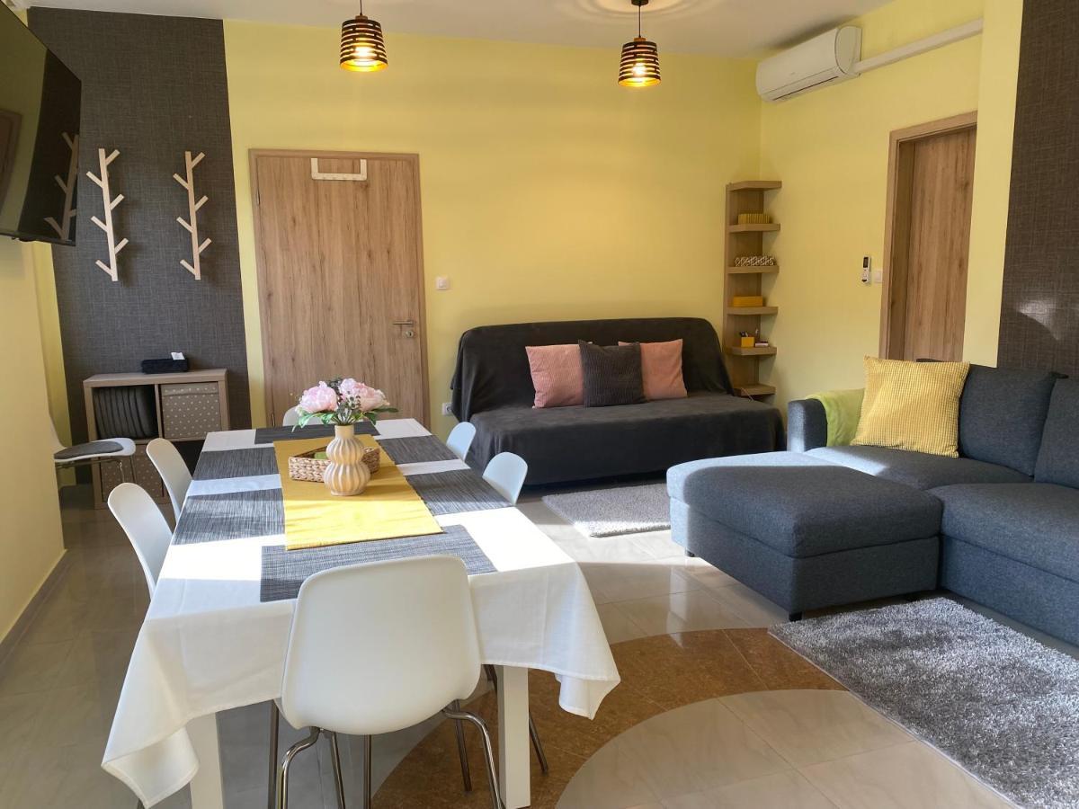 Nest1 Apartments Keszthely Esterno foto